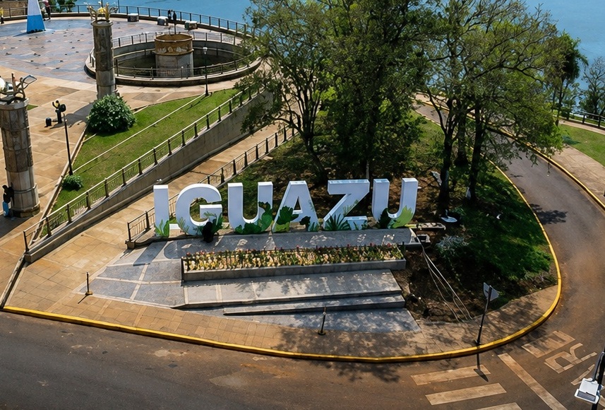 IGR Airport to Hotels in Puerto Iguazu Transfer